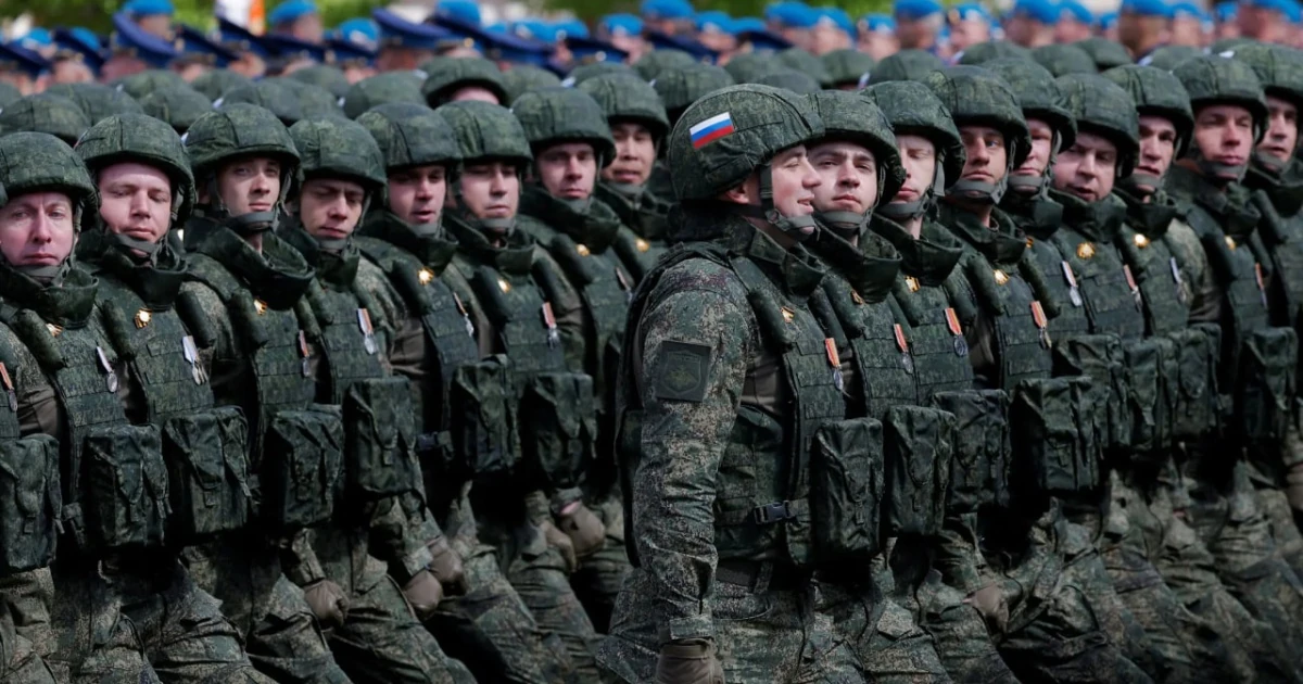 Колаж до матеріалу про плани Росії щодо мобілізації у 2026–2027 роках (фото Міністерства оборони РФ, скриншот)