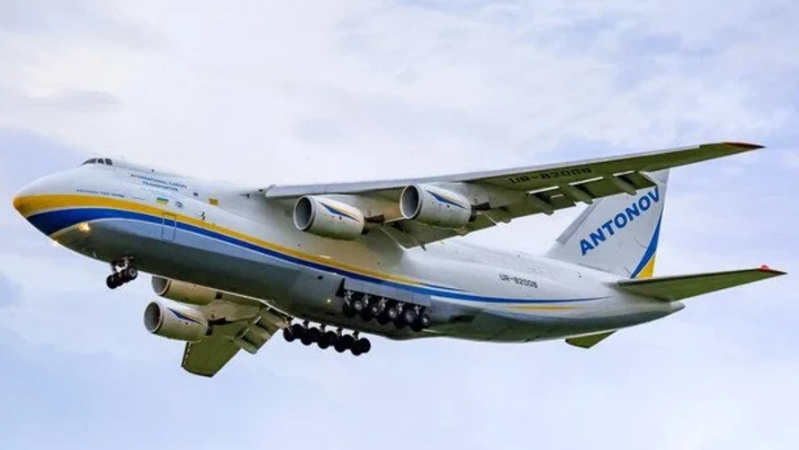 Сапер на місці виявлення БпЛА в аеропорту Лейпциг/Галле, 5 серпня 2026 року