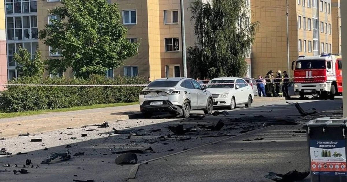 Місце підриву автомобіля російського підполковника в Санкт-Петербурзі
