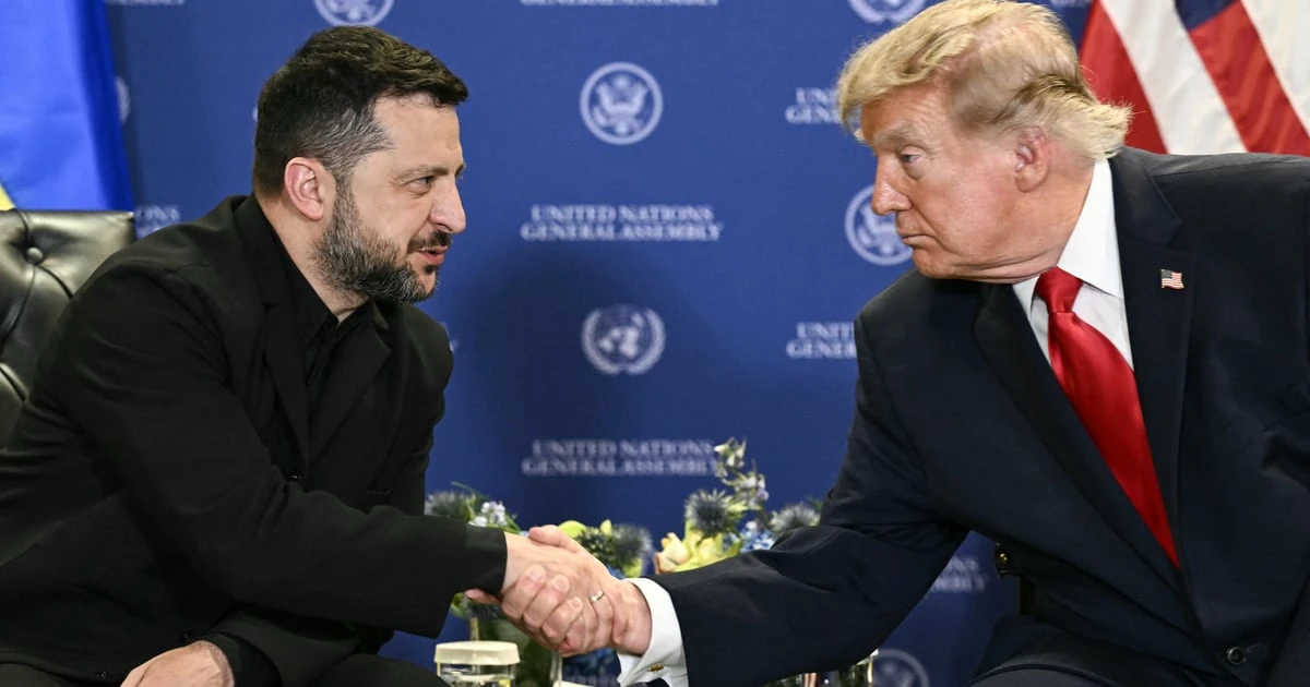 Президент США Дональд Трамп та Президент України Володимир Зеленський під час зустрічі на полях 81-ї сесії Генеральної