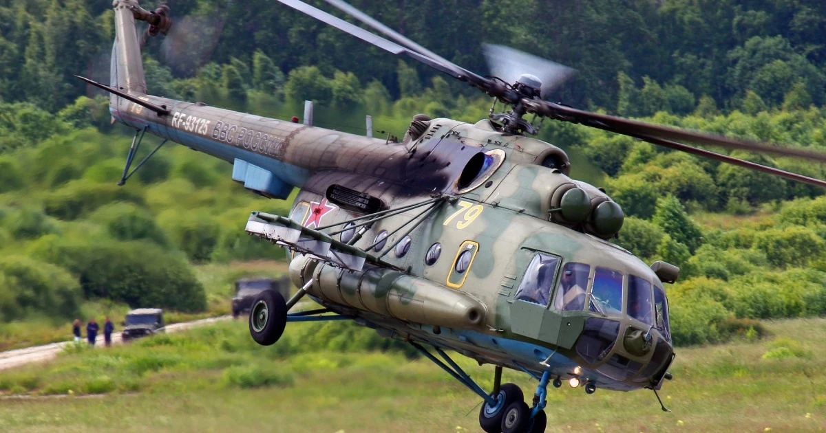 Вертоліт Мі-8 у польському повітряному просторі