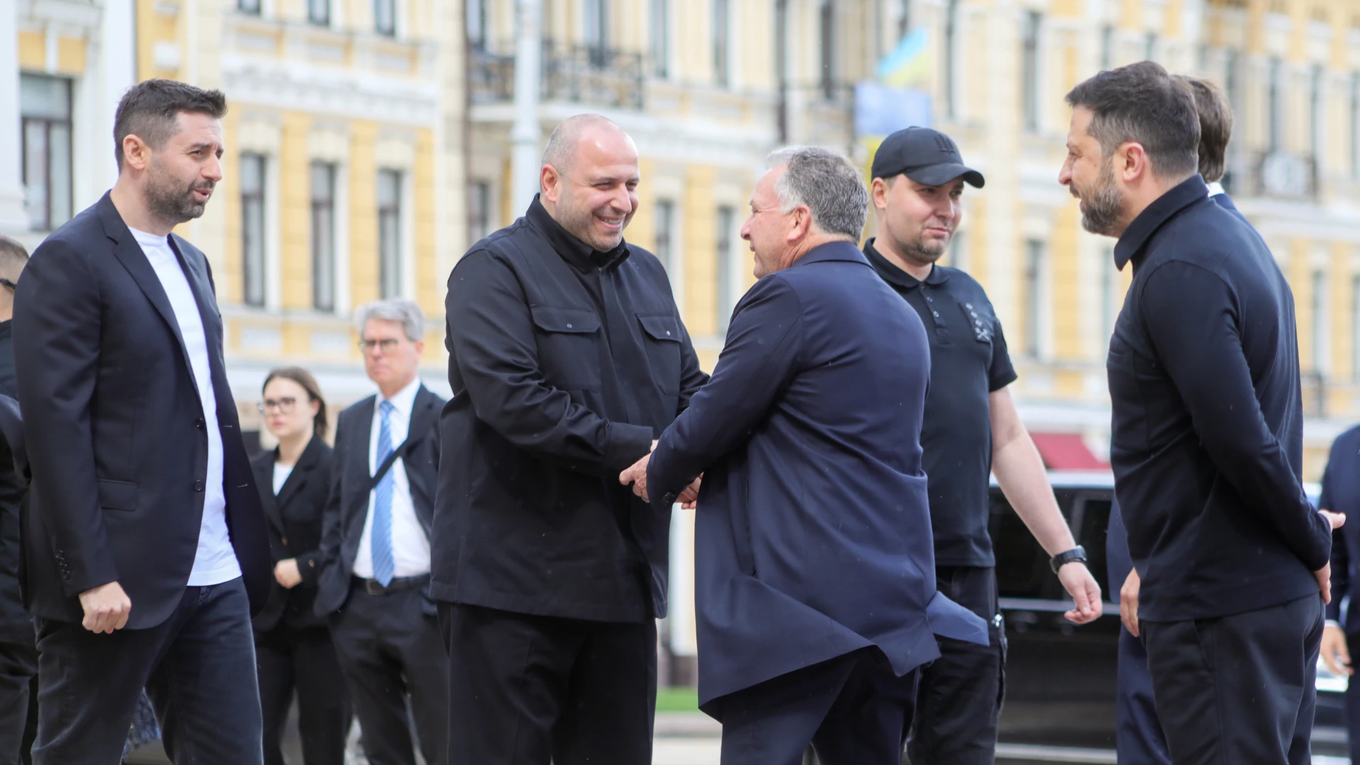 Представники президента США Стів Віткофф, Джаред Кушнер та президент України Володимир Зеленський у Києві, 6 вересня 2026
