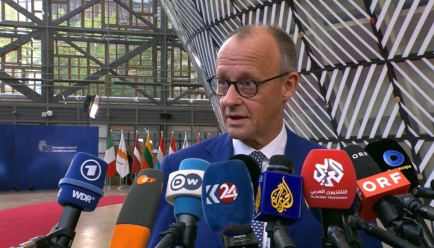 Мерц назвав європейською прерогативою рішення щодо заморожених активів РФ — 15 жовтня